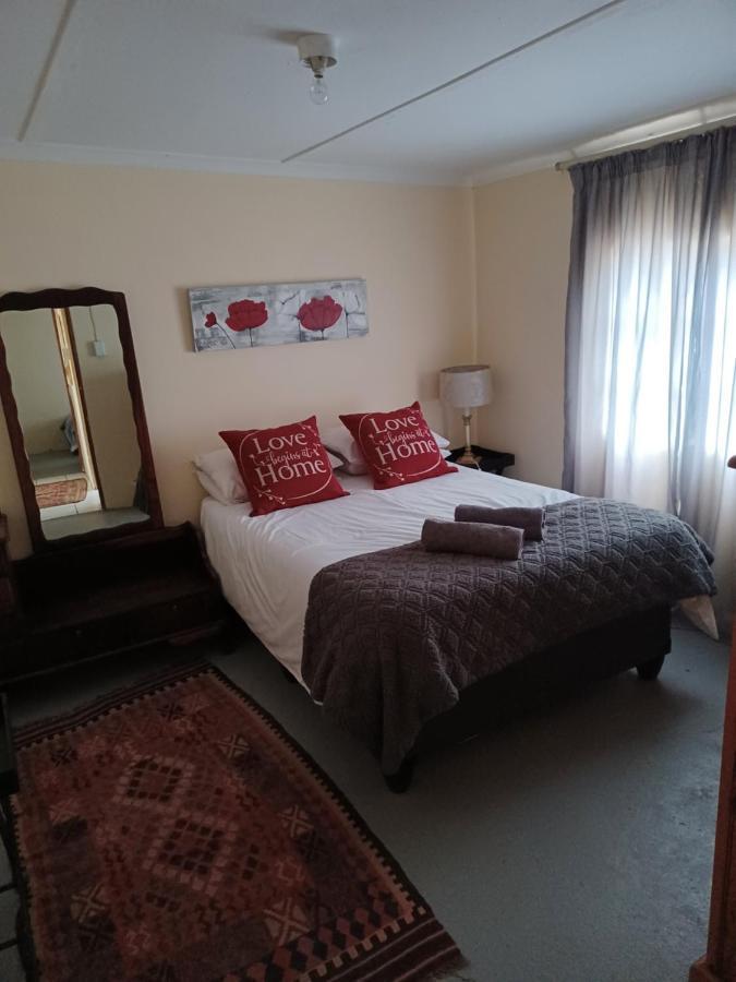 Appartamento De Hoop Guest Farm Beaufort West Esterno foto
